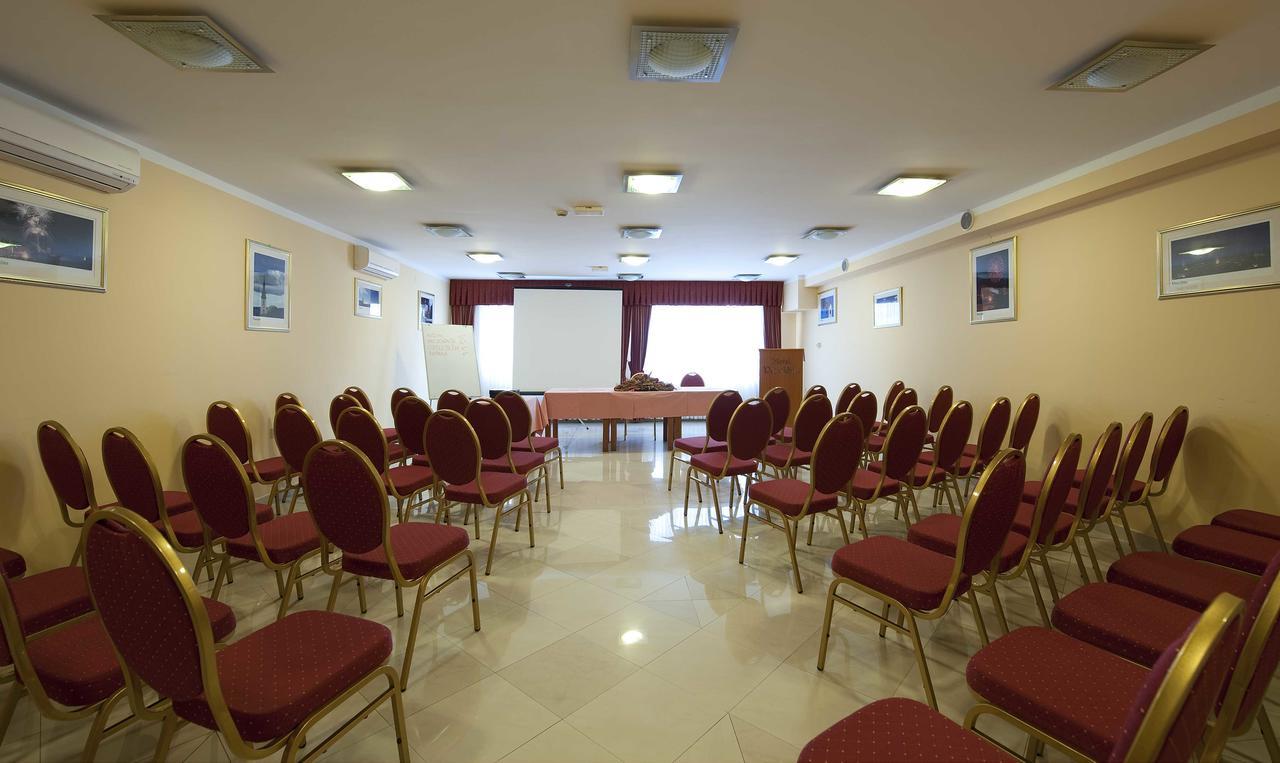 Hotel Varaždin 外观 照片
